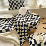 Gaeaspace  -  Vintage Checkerboard Flannel Blanket, Warm Fleece Blanket, Nordic Sofa Nap Blanket, Autumn and Winter