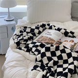 Gaeasapce  -  Checkerboard Plaid Retro Throw Blanket for Sofa Chair and Nap, Double Soft Warm Polar Fleece Blankets, Plush Bedspread Cover