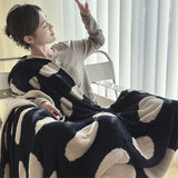 Gaeaspace  -  Two-sided Velvet Nap Cover Blanket Casual Blanket Multi-functional Sofa Blanket Simple Black and White Autumn and Winter Half-s