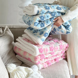 Gaeaspace  -  Autumn and Winter Warm Lamb Fleece Blanket Ins Stereoscopic Sakura Jacquard Wool Blanket Modern Simple Casual Sofa Blanket