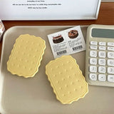 Gaeaspace  -  Mini Biscuit Hand-Held Mirror Portable Cheese Biscuit Design Biscuit Make-Up Mirror Cute Folding Biscuit Pocket Mirror Travel